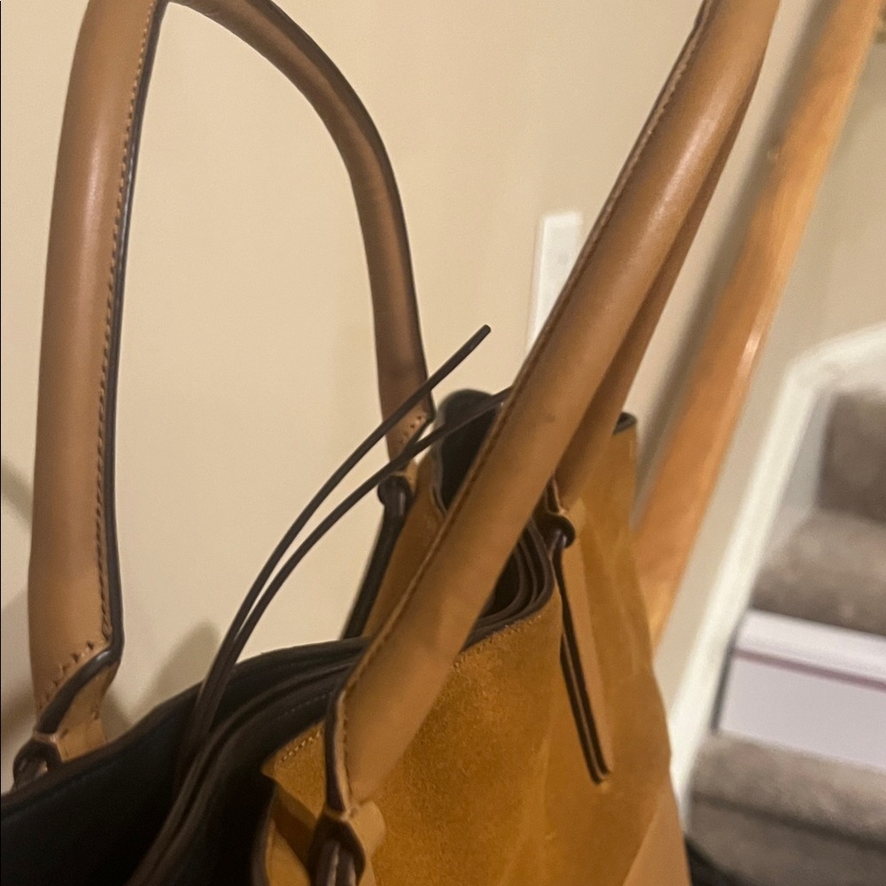 FINAL PRICE COACH Tan Leather/Suede Large Burrough Bag - Picture 9 of 16